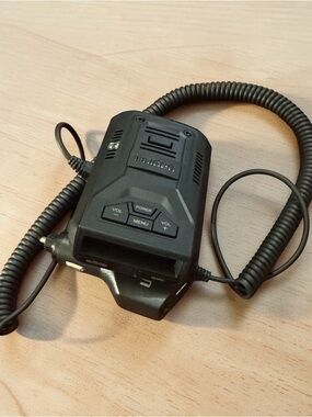 Uniden R3 Radar Detector – Trusted Accuracy and Reliability
- Black